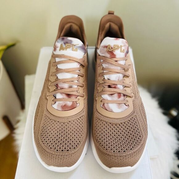 APL‎ TechLoom Tracer Knit Training Tennis Shoe, Tie Dye/Tan, Size 11 NWT - Picture 15 of 17